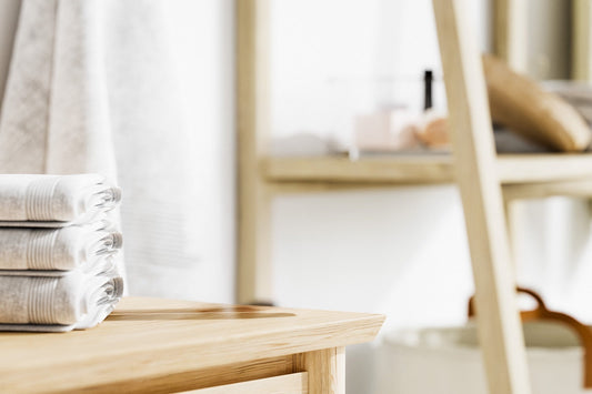 Profumi in valigia: come portare Essenza Regale ovunque tu vada Il rituale del viaggio inizia con il profumo giusto